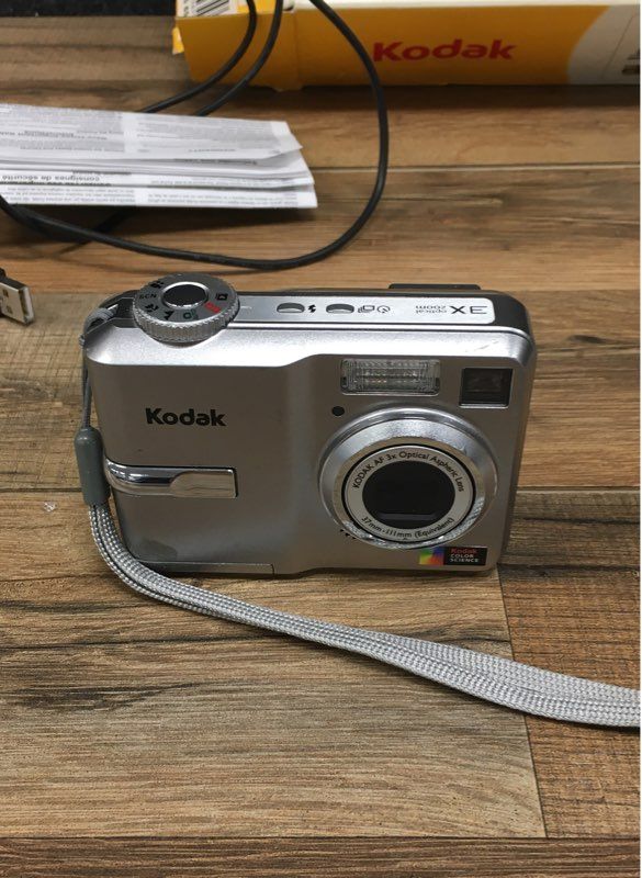 Kodak EasyShare C743 7.1MP 3x Optical Zoom Digital Camera CIB