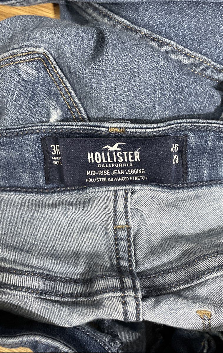 Hollister Women's Mid-Rise Jean Legging Blue Destructed Distressed 3R 26x28