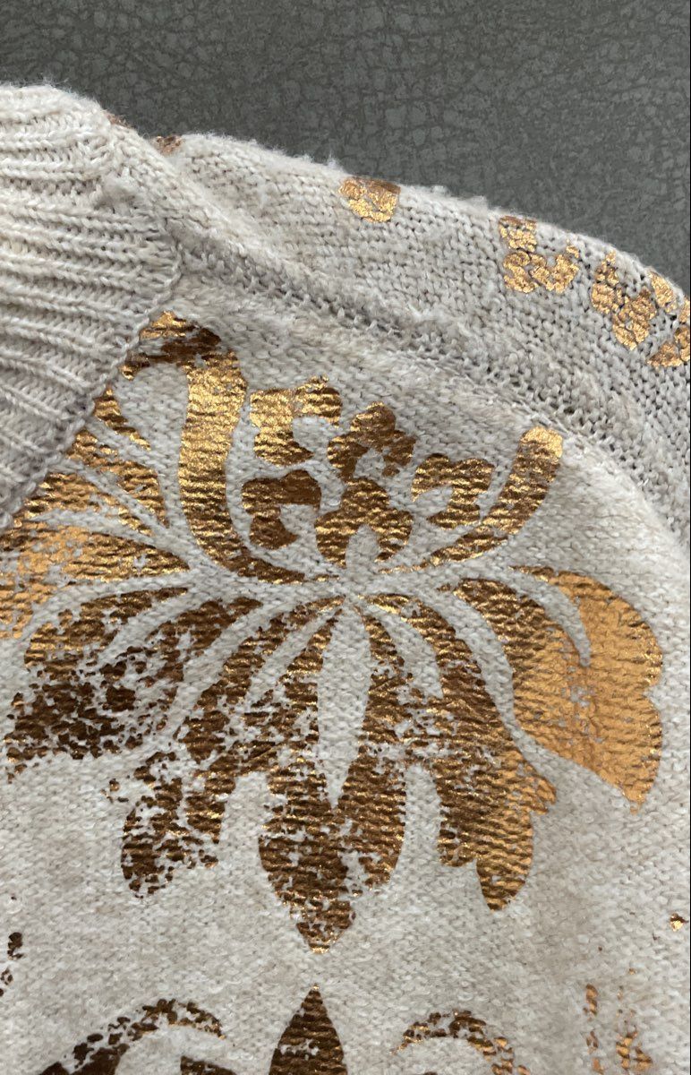 Oneworld Women's Cream Gold Foil Damask Knit Crew Neck Sweater Size S