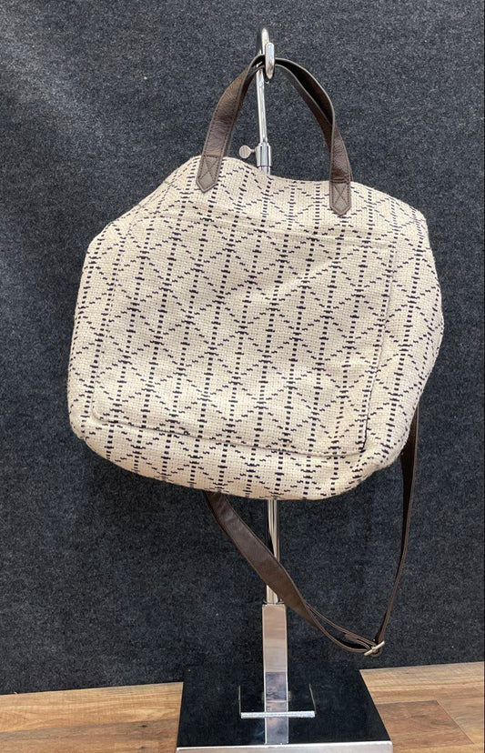 Thirty-One White Black Woven Geometric Crossbody Tote Bag Silver Hardware