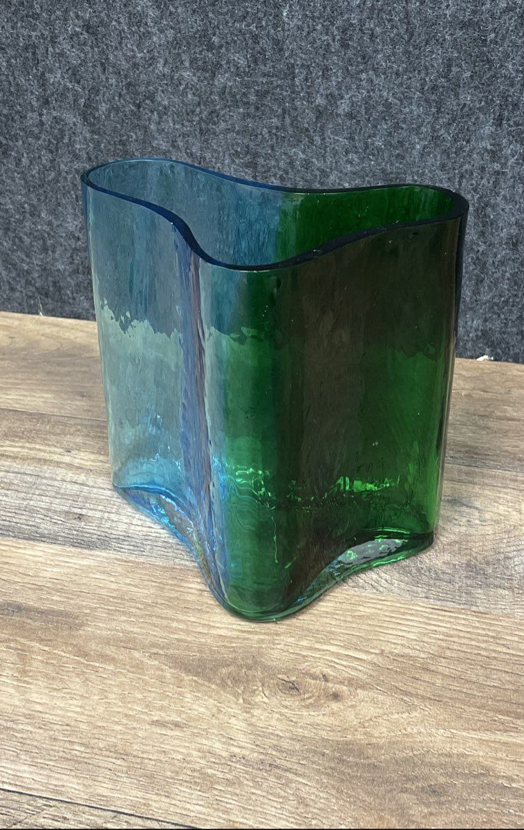 Vintage Southern Living At Home Blown Art Glass Vase
