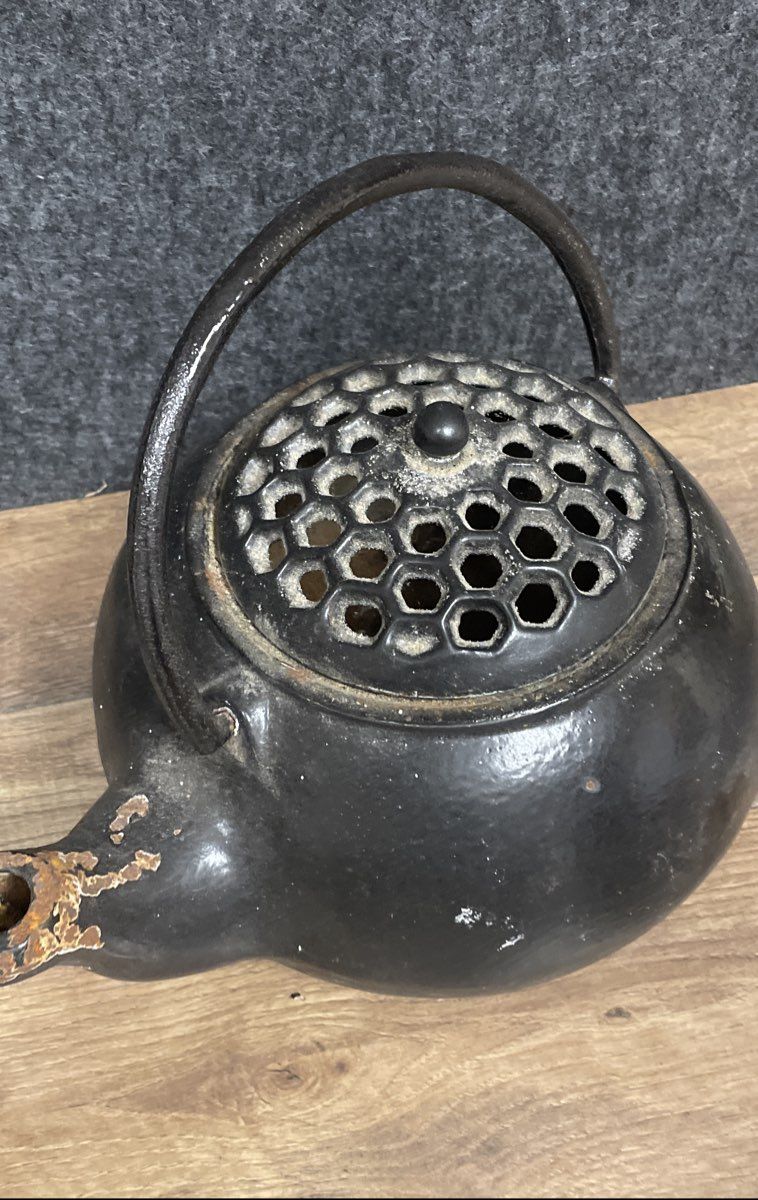 Larger Cast Iron Teapot