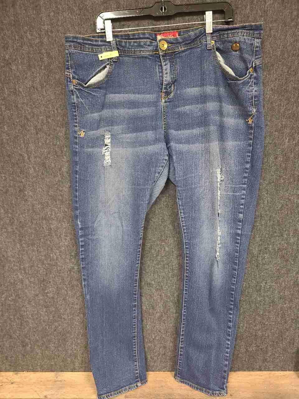 Apple Bottoms Women's Vintage Y2K Blue Distressed Embroidered Jeans Size 20