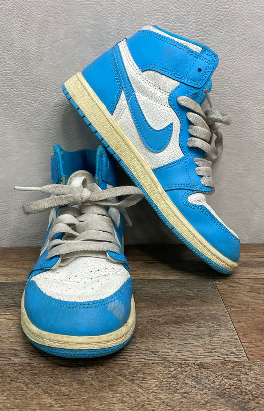 Nike Air Jordan 1 Retro High OG University Blue FD1412-402 Size 3Y