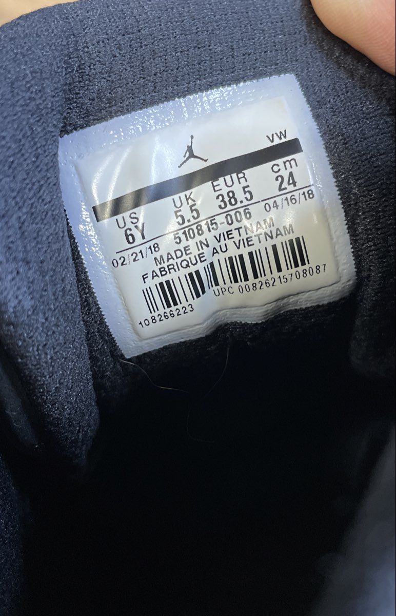 Air Jordan 12 Retro Deadly Pink Black Girls GS Sneakers Size 6.5Y