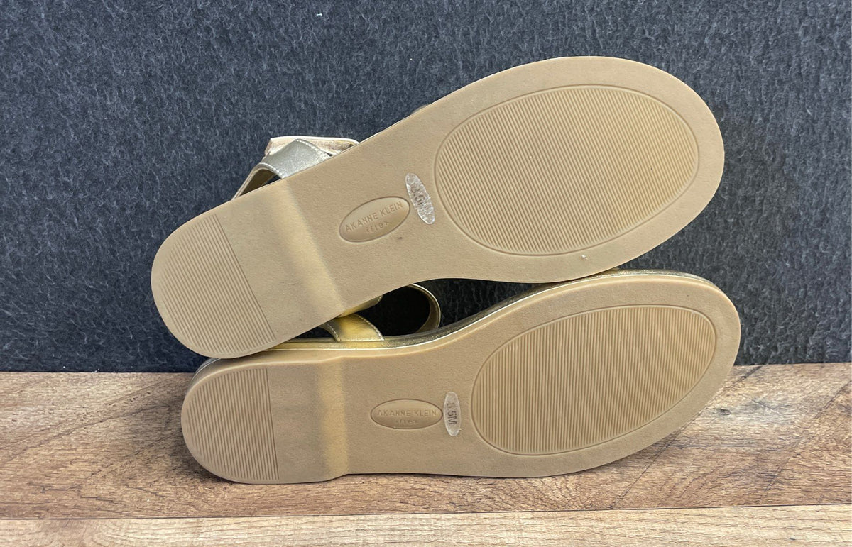 Anne Klein Ellen Metallic Gold Strappy iFlex Footbed Flat Sandals Size 8.5M