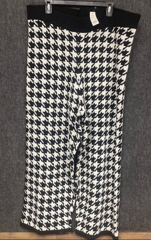 NWT NY & Co Women's Houndstooth Sweater Pants Black White Wide Leg Knit Sz XXL