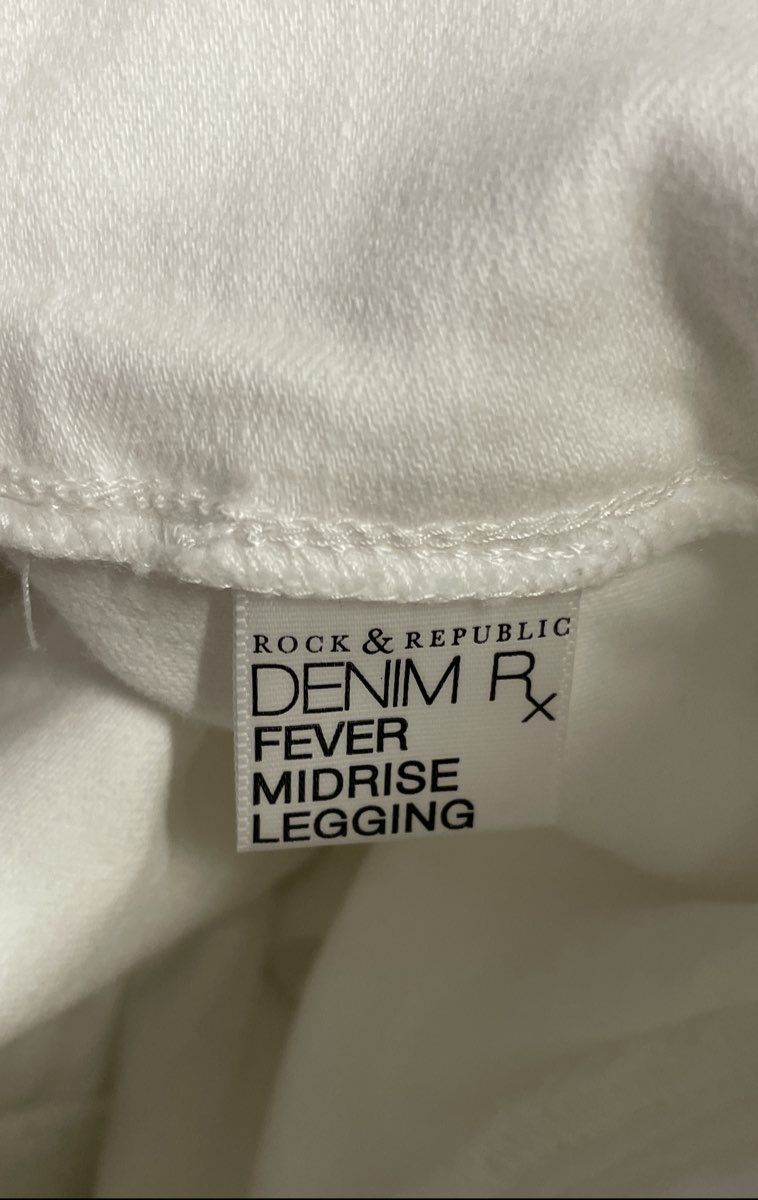 Rock & Republic Women's White Denim Rx Fever Midrise Legging Pull On Jeans