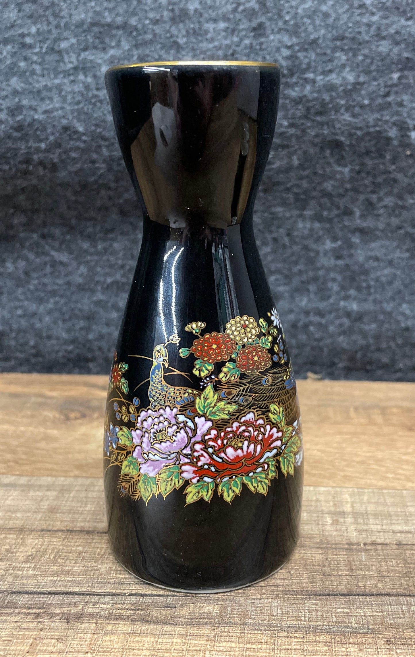 MCI Sake Bottle Set (Bottle & 3 Cups)
