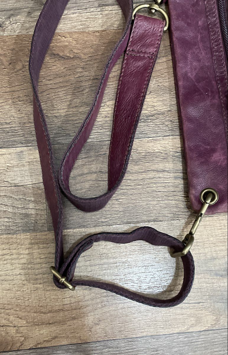 Fossil Burgundy Distressed Leather Crossbody Bag Antique Brass Hardware