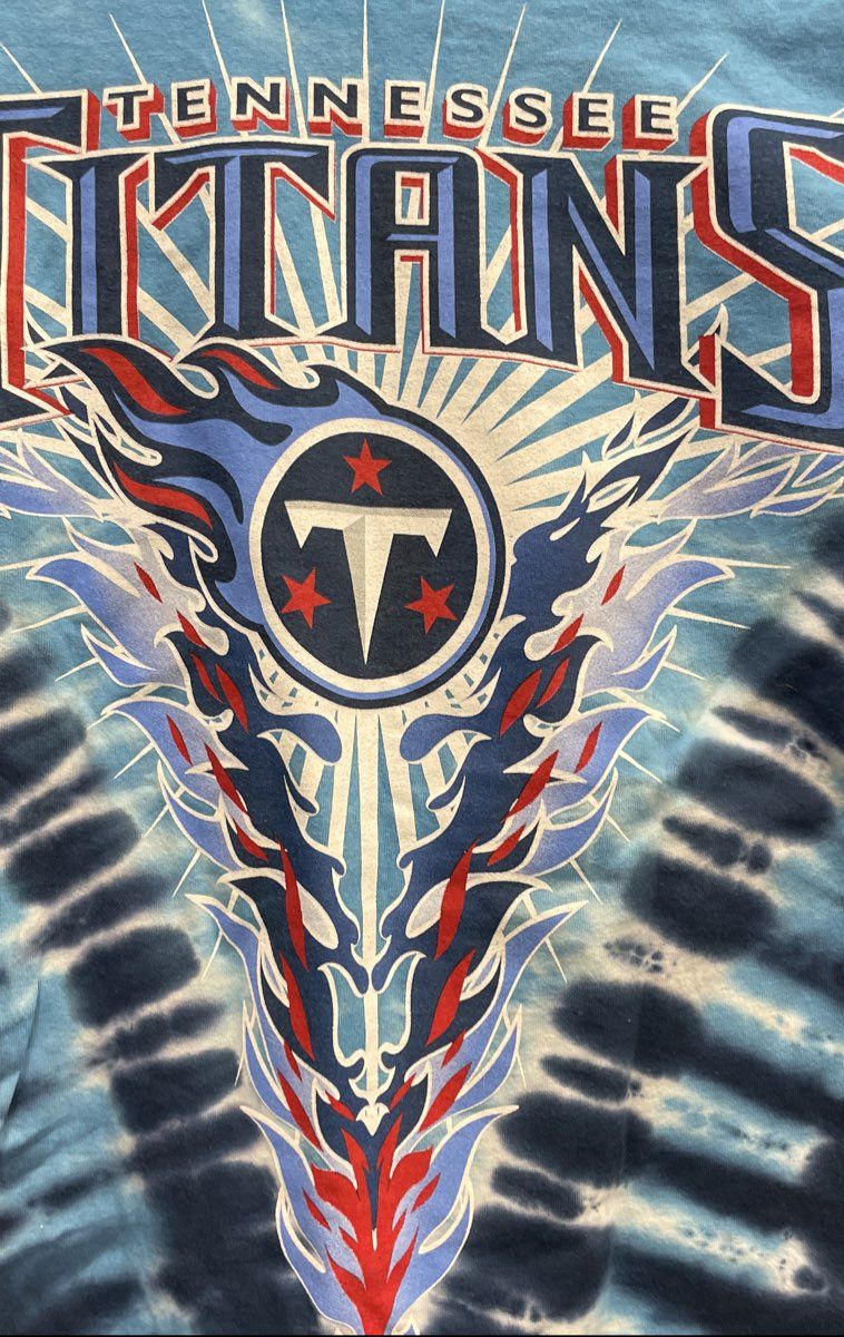 Majestic Men's NFL Tennessee Titans Blue Graphic Tie Dye T-shirt Size M