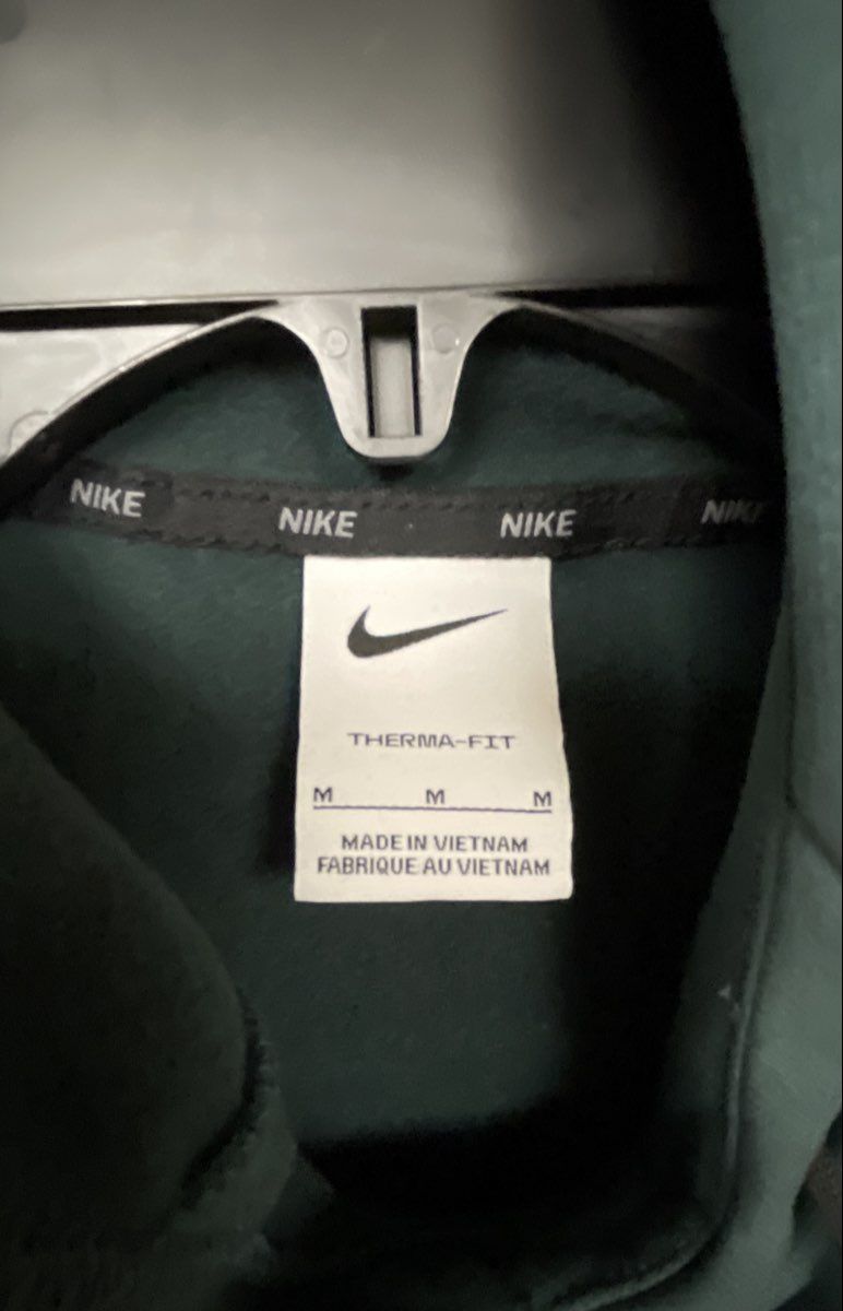 Nike Men's Therma-FIT Hoodie Dark Green Pullover Swoosh Logo Sz M
