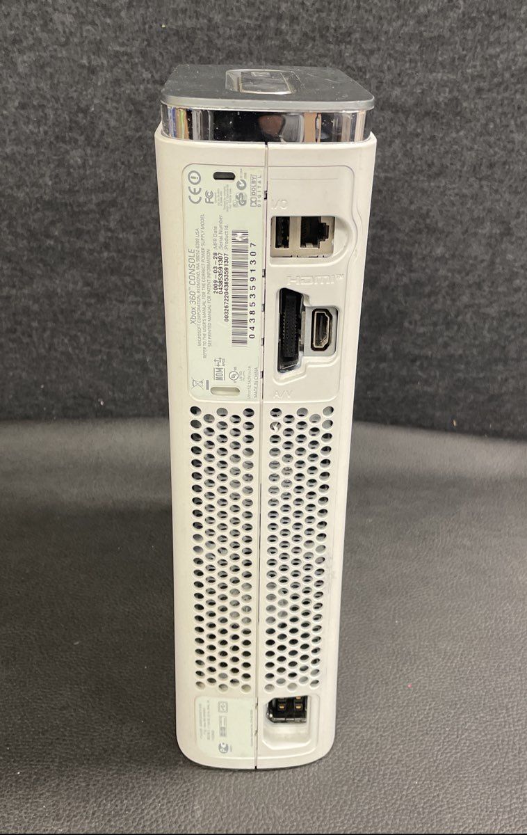 Xbox 360 Console *FOR PARTS*