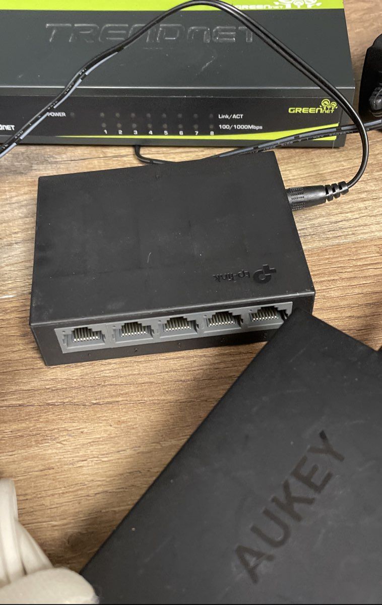 USB Hub Lot