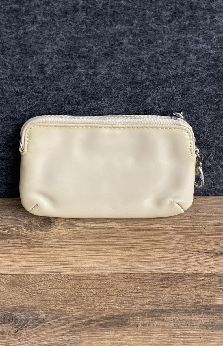 NWT Grace Adele Cream Quilted Patent Faux Leather Shoulder Bag Purse