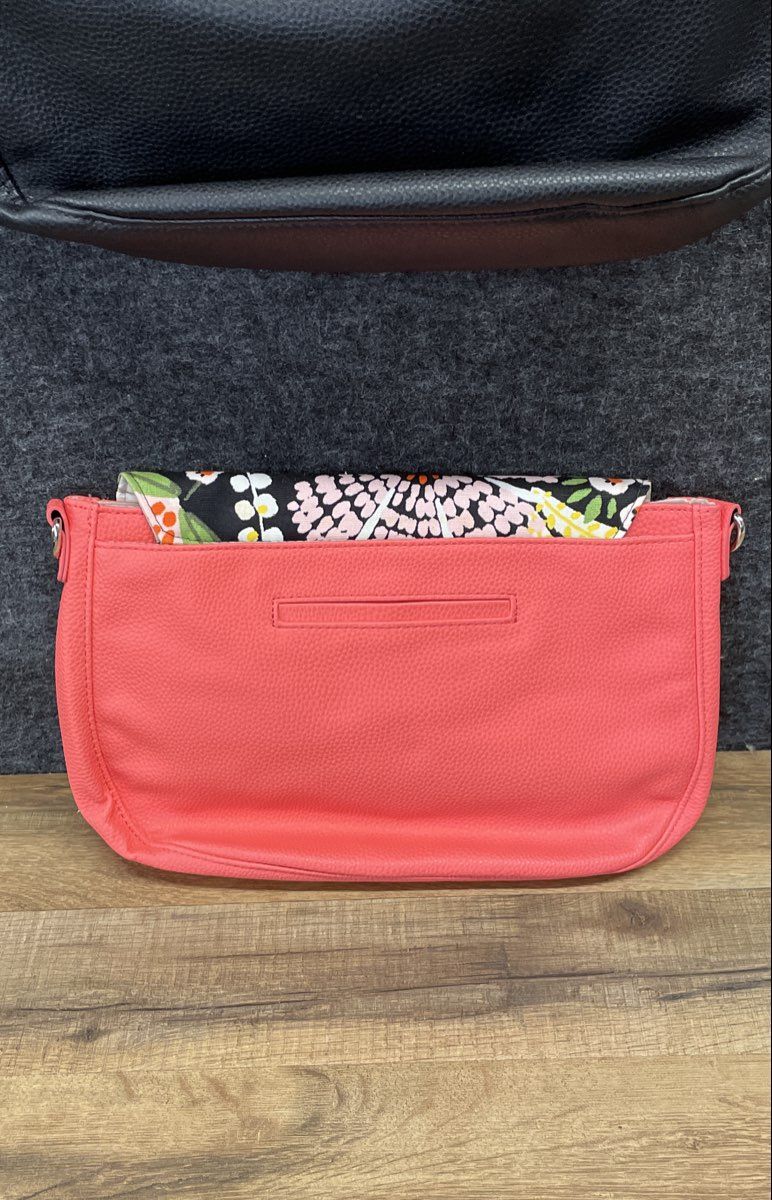 Thirty-one Studio Thirty-One Purse Collection Interchangeable Flaps Lot of 9