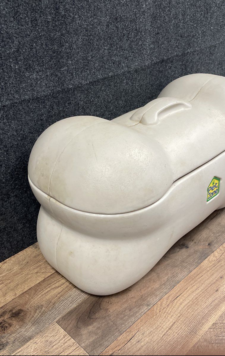 Pet Zone Plastic Dog Bone Storage Chest