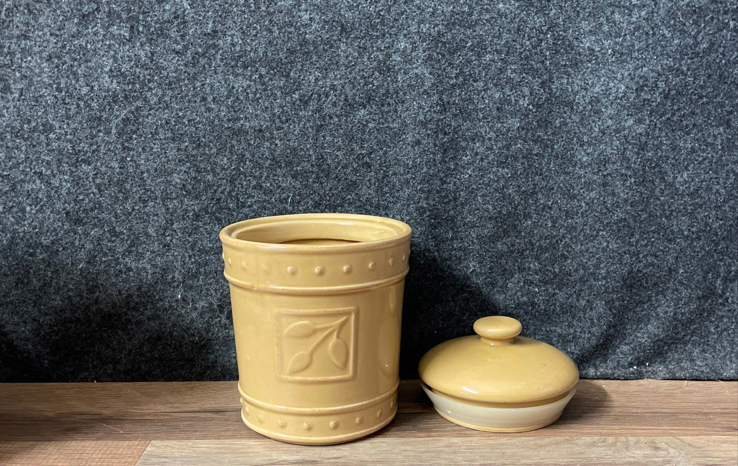 Signature Housewares Sorrento Stoneware Set of Three