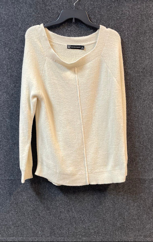 New York & Company Women's Cream Fuzzy Soft Knit Exposed Seam Sweater NWT Sz L