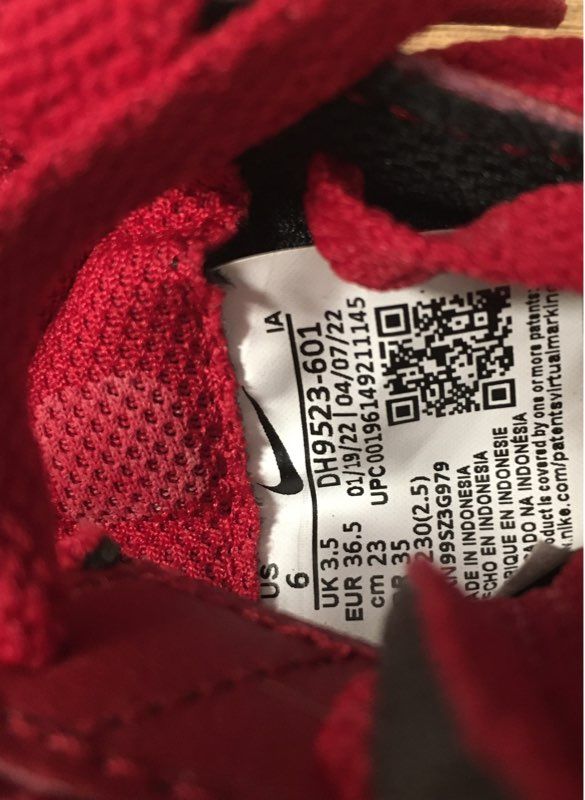 Nike Waffle Debut Gym Red University Red Women's Running Shoes Size 6