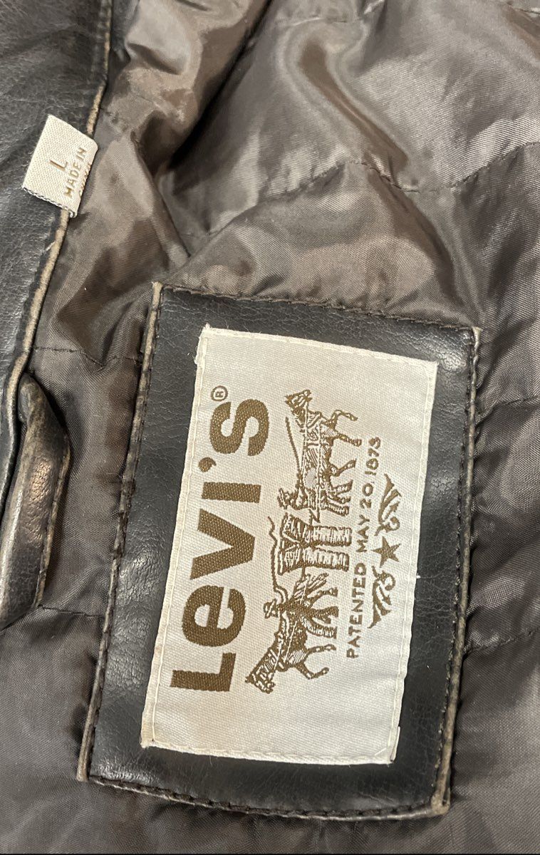 'Men's Brown Levi's Zip-up Jacket -Size Large