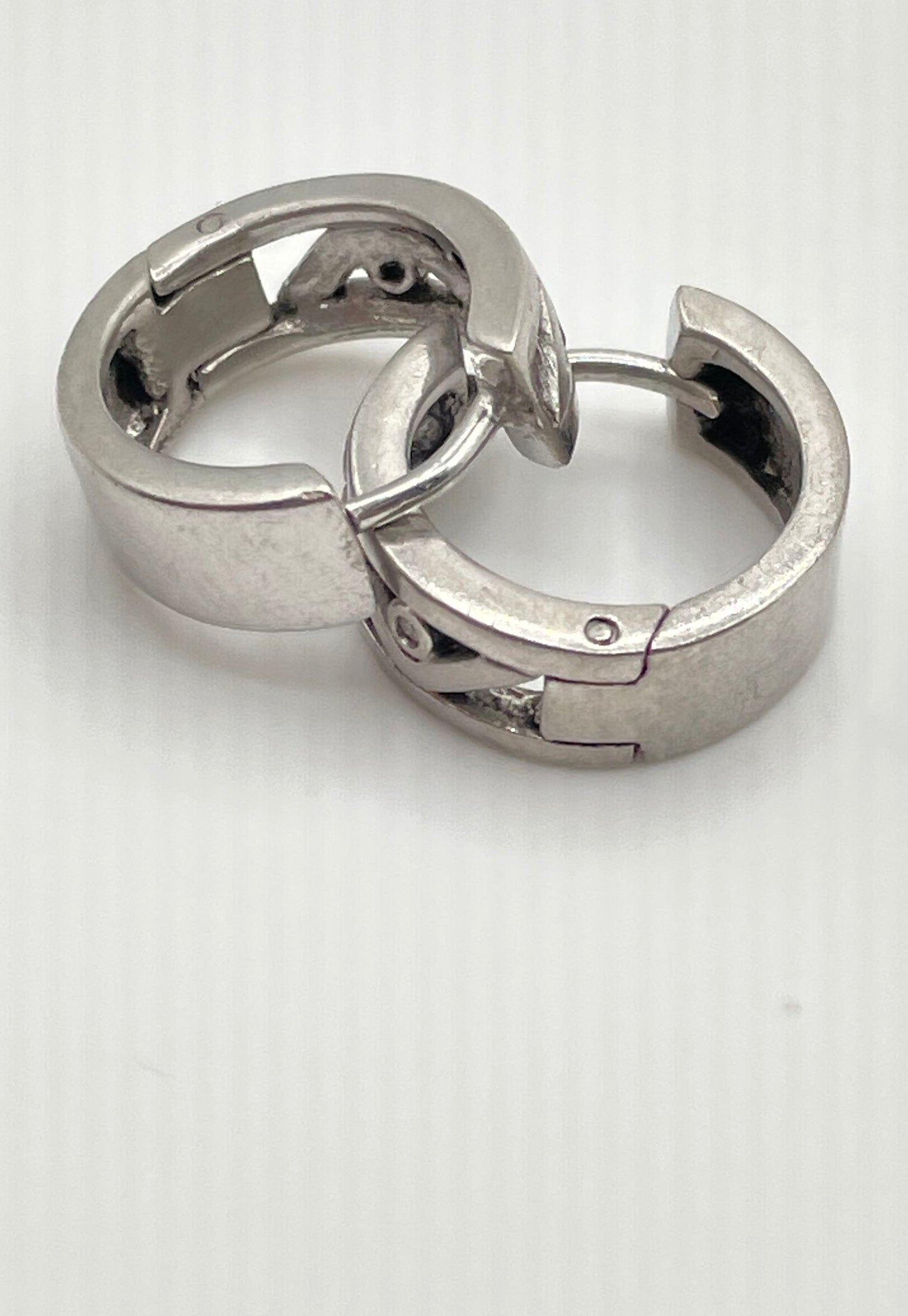 925 Sterling Silver Moissanite Wide Huggie Hoop Earrings 5.3g