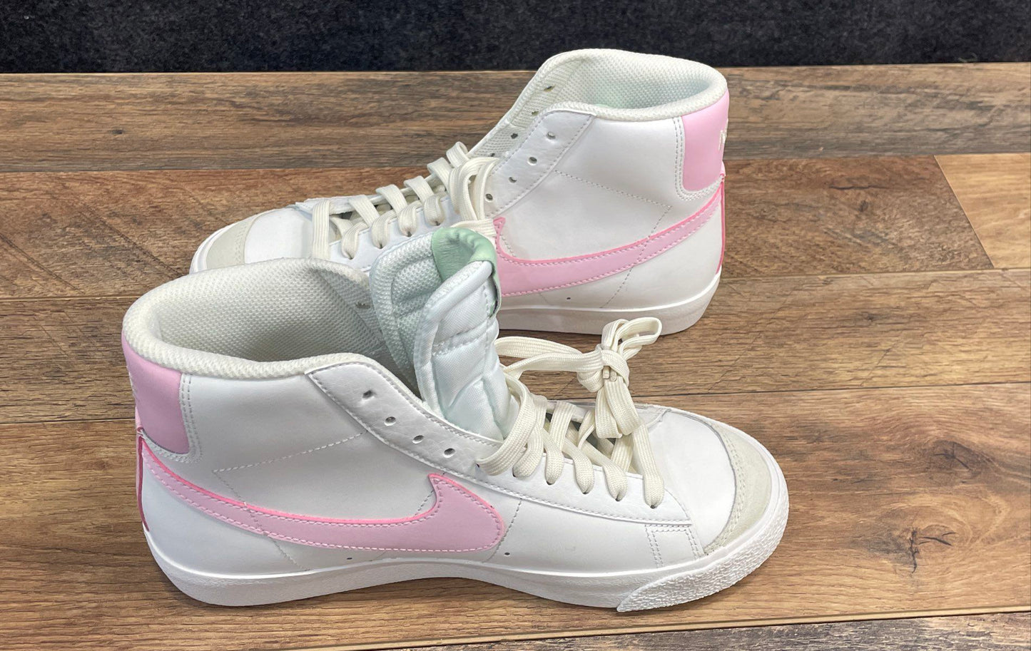 Nike Blazer Mid 77 GS White Pink Seafoam High Top Sneakers Size 7Y DA4086-106