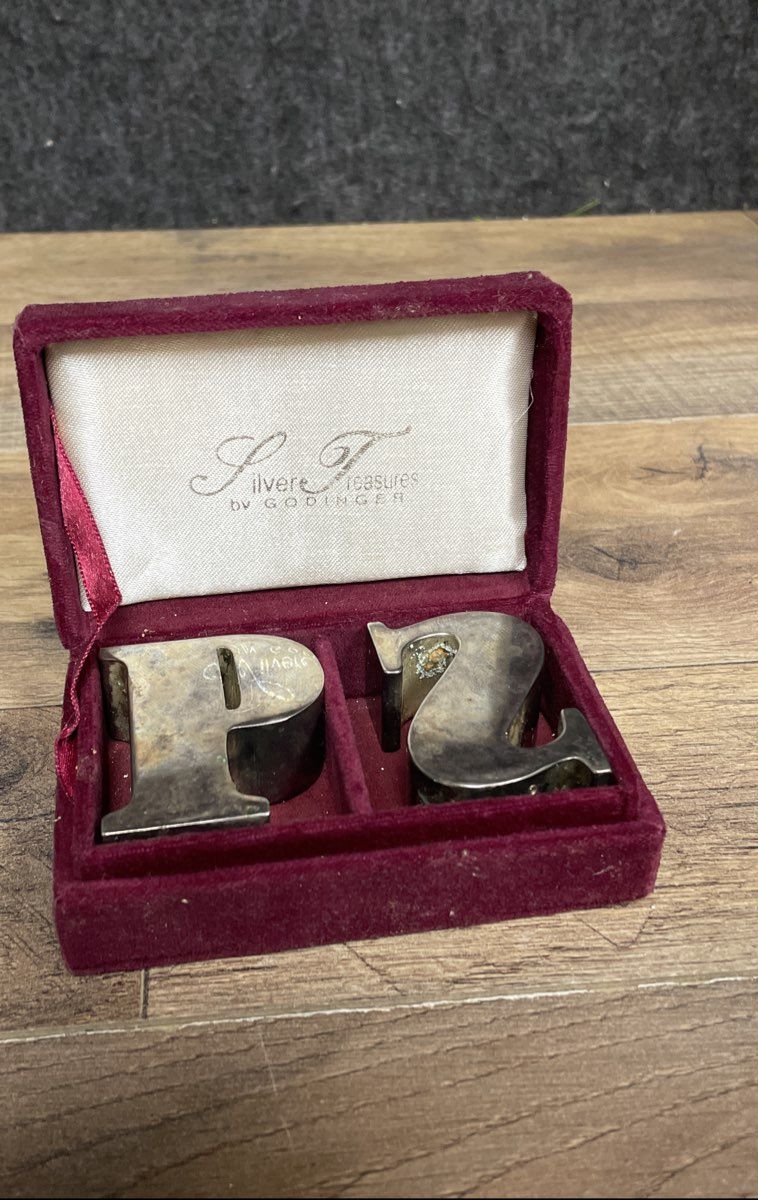 Godinger Alphabet S & P Salt & Pepper Shakers Set Silver Plate Vintage w/ Box