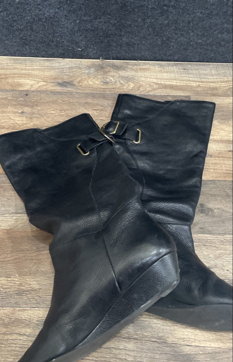 Iden Black Leather Wedge Slouch Buckle Boots Women's Size 7.5 M