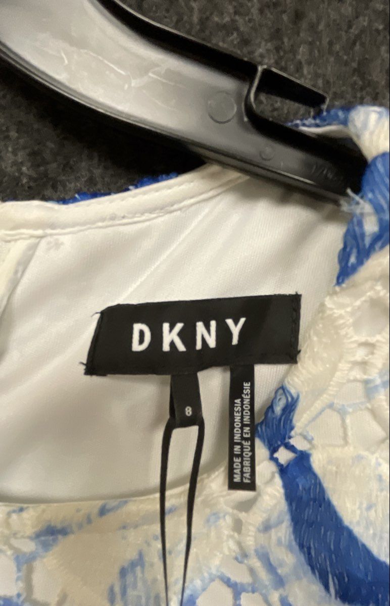 DKNY Women's Sleeveless Sheath Dress Blue White Abstract Lace Overlay Sz 8