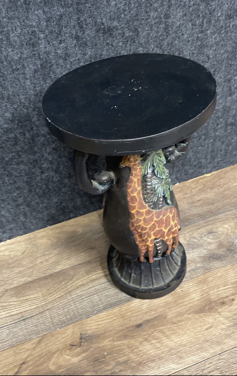 Small Decorative Giraffe Stand