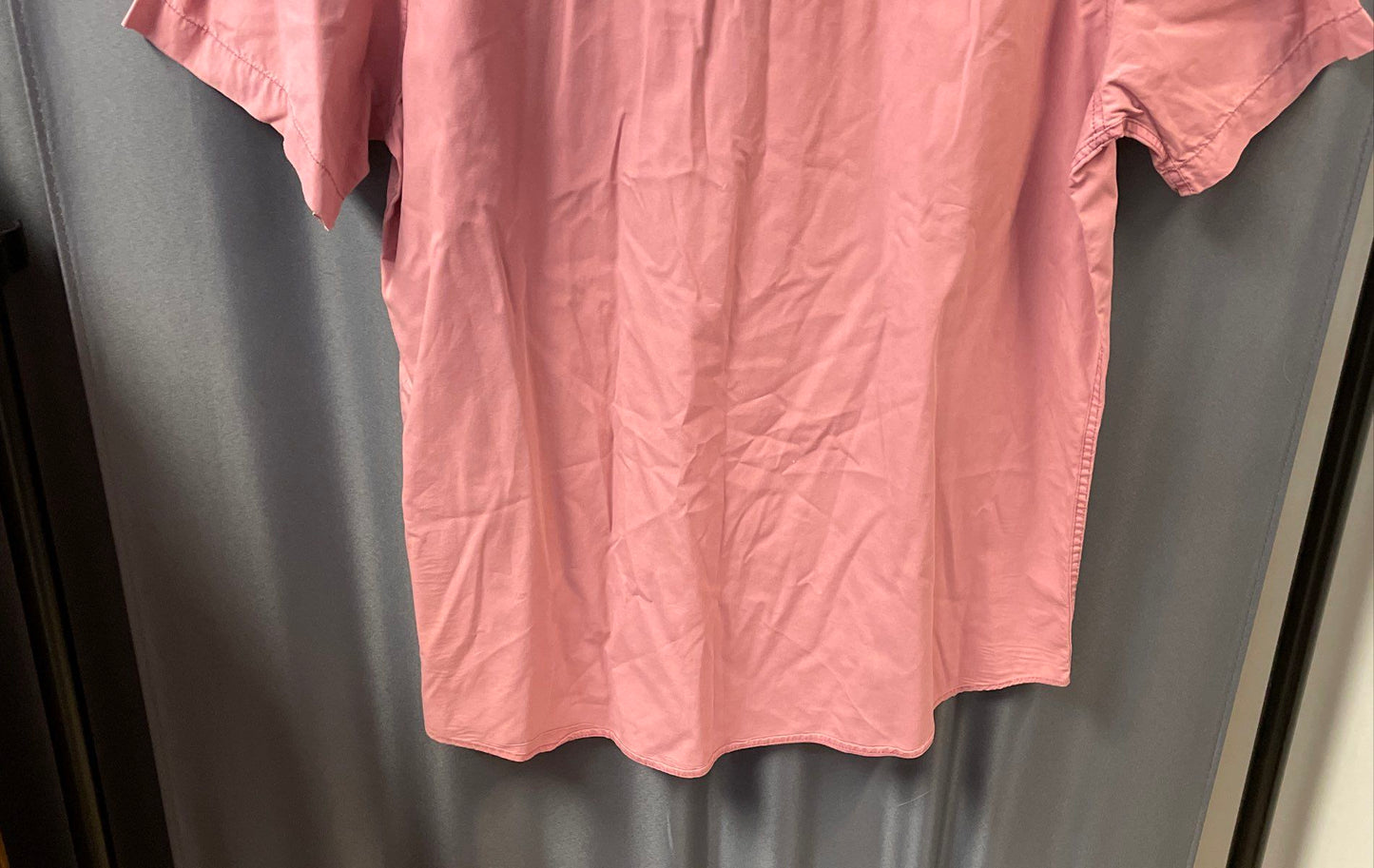 American Rag Men's Short Sleeve Button Down Shirt Pink 100% Cotton Size L