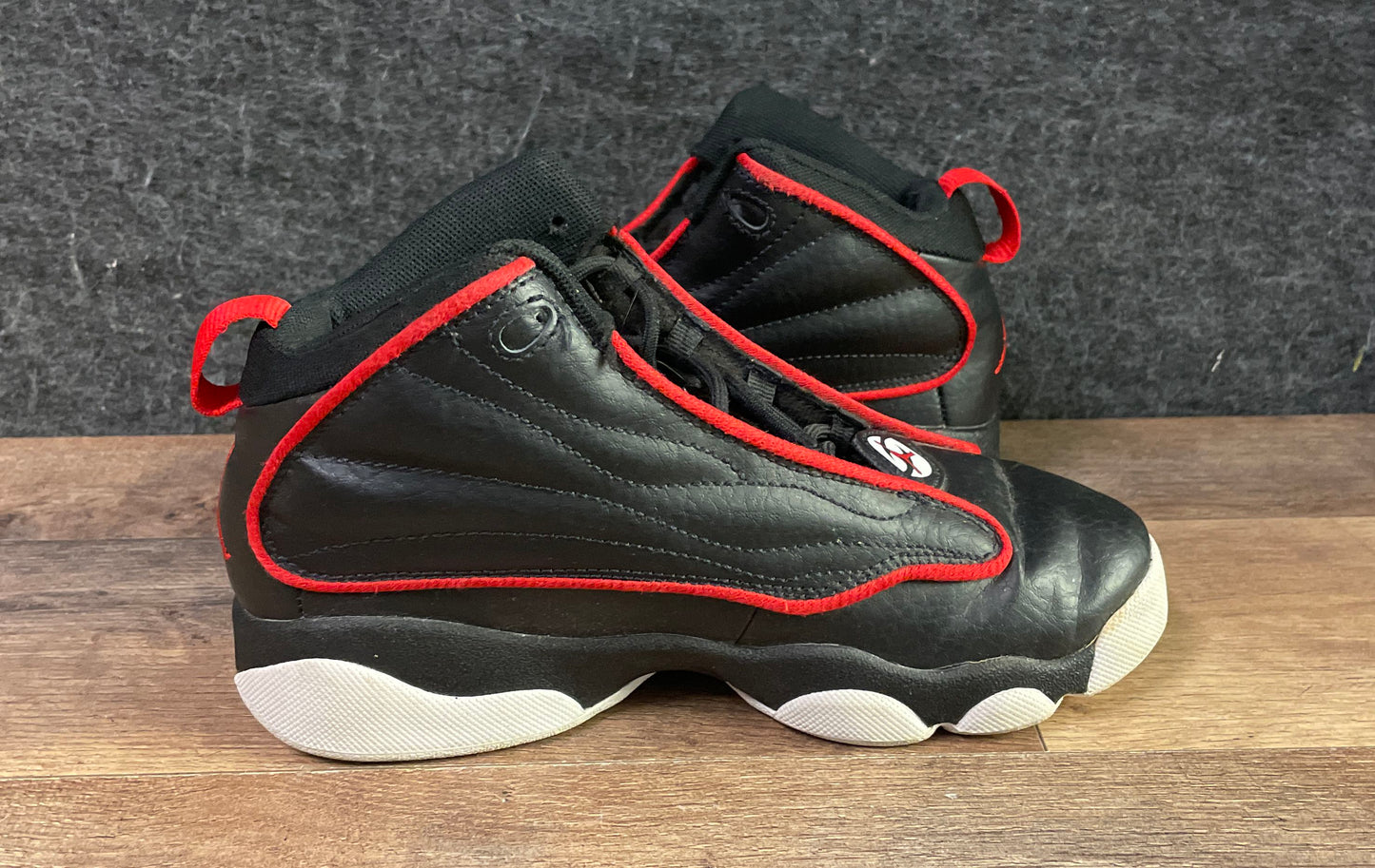 Nike Air Jordan Pro Strong Black Gym Red White Youth Sneaker Size 2.5Y