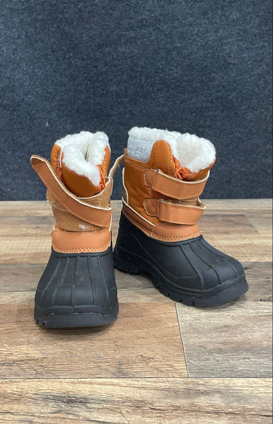 Kids Tan Black Winter Snow Boots Hook and Loop Faux Fur Lined Size 8