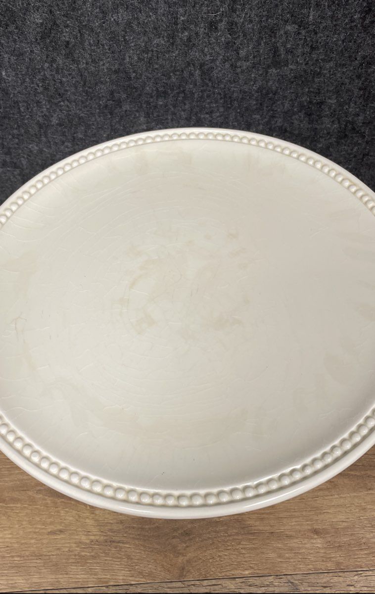 String of Pearls Cake Stand