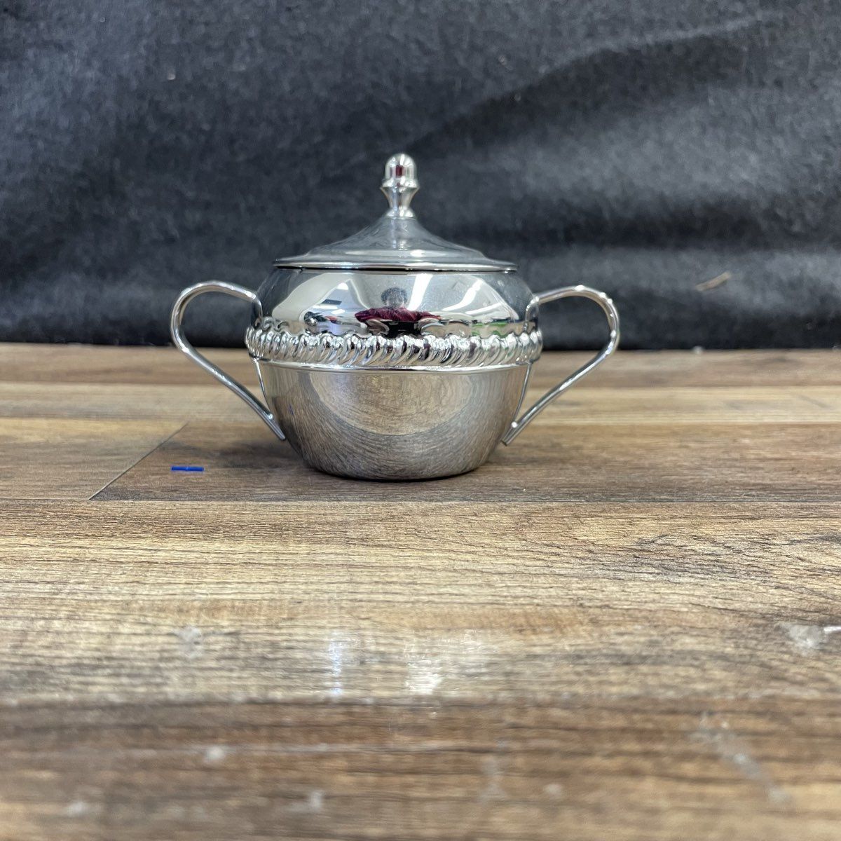 Vintage Style Irvinware Sugar and Creamer Set