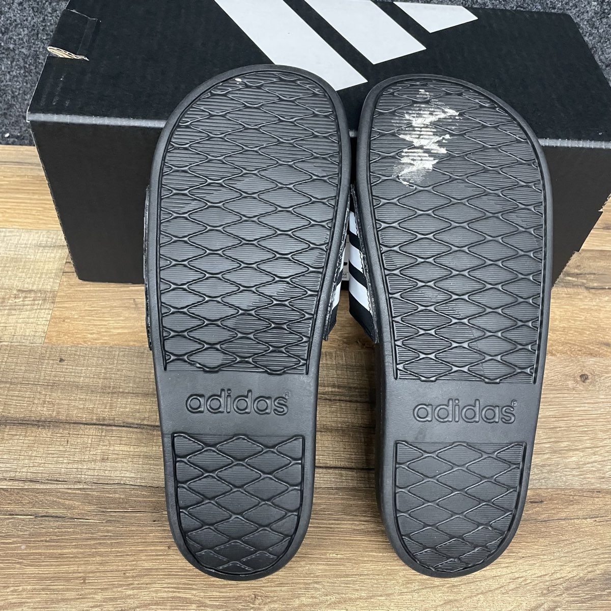 Adidas Adilette Comfort Slides Black White Sandals JS4313 Men's Size 8