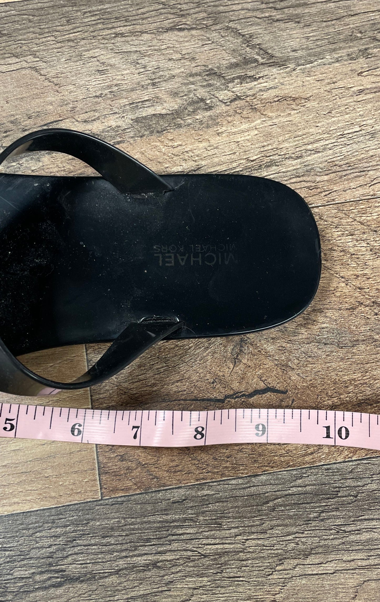 Michael Kors MK Plate Jelly Thong Sandals Black Gold Flip Flop Women's Size 7.5