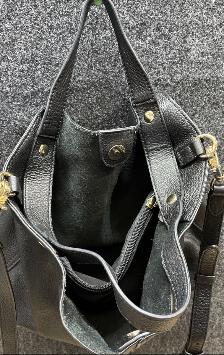 Vince Camuto Black Pebbled Leather Hobo Shoulder Bag Crossbody Gold Hardware