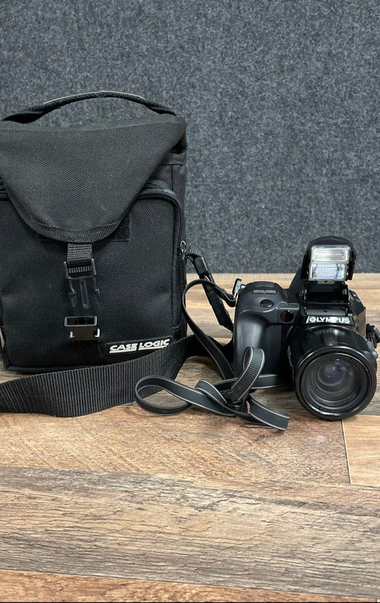 Vintage 1990s Olympus IS-2 35mm Film SLR Bridge Camera 35-135mm ED Lens