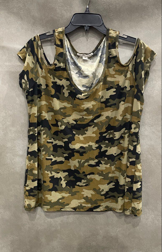 Eye Candy Women's Green Camo Cold Shoulder Scoop Neck Short Sleeve Top Size 1X