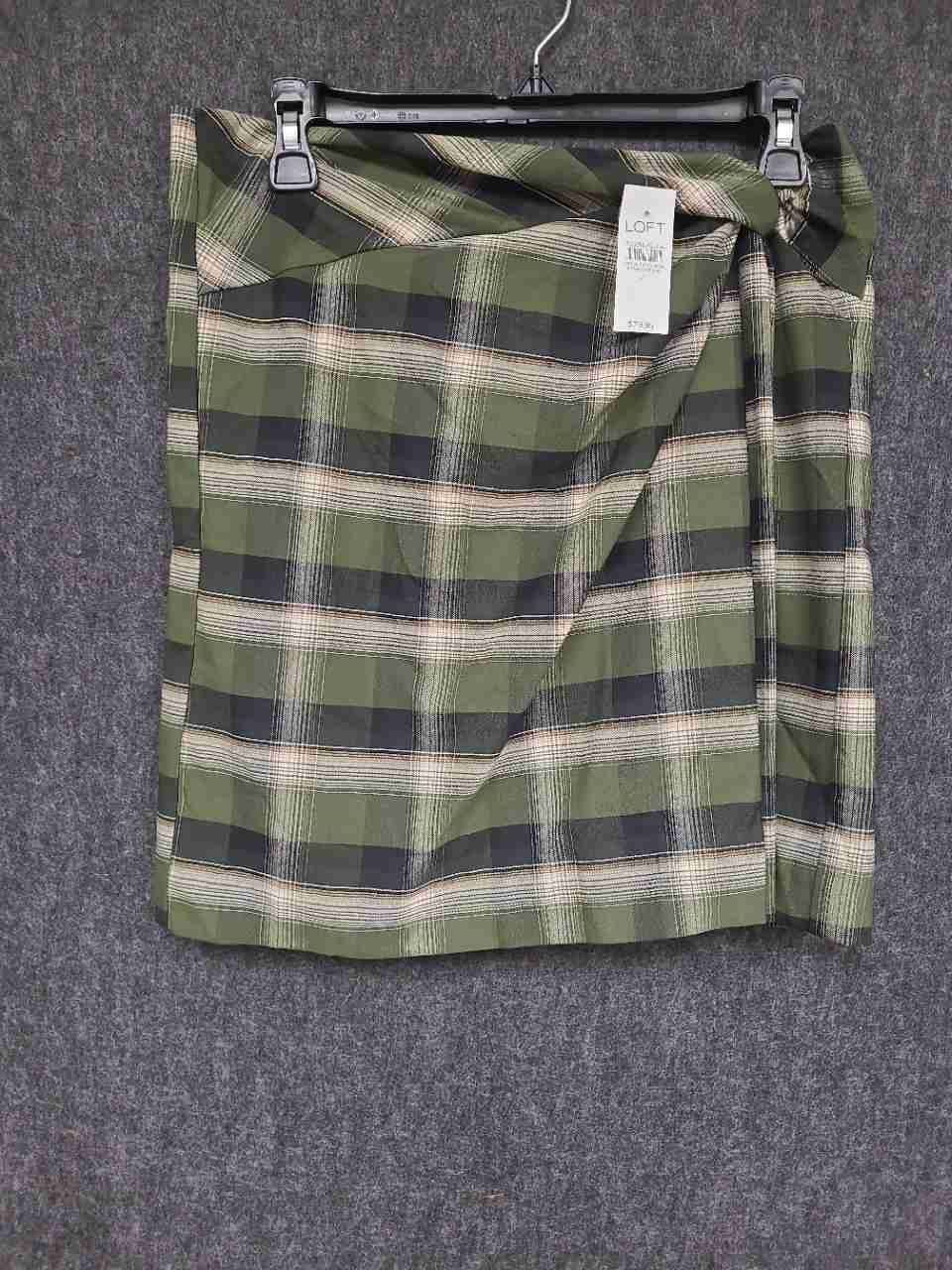 Loft Women's Green Plaid Knot Front Wrap Style Skirt NWT Size 4