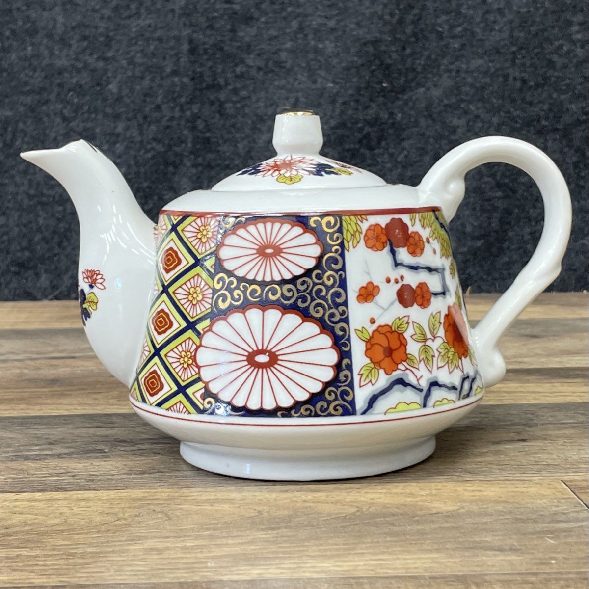 Vintage-Imari Ware-Style Teapot