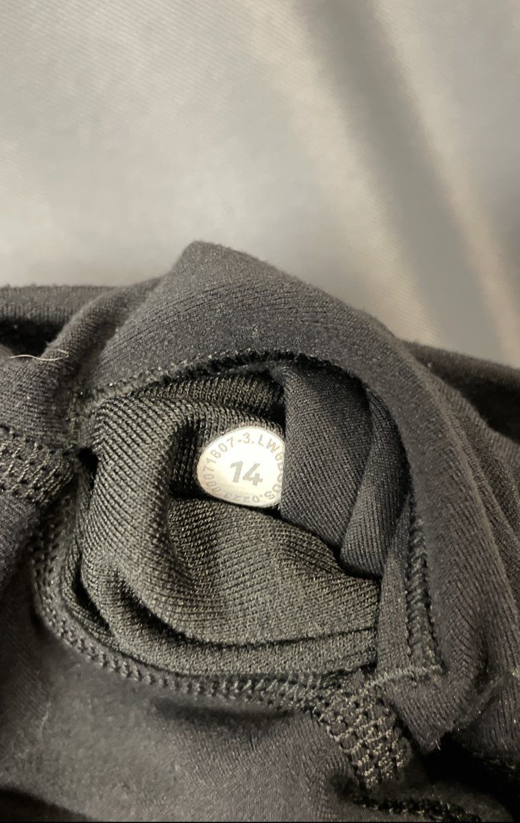 Lululemon Women's Wunder Train High-Rise Crop Leggings Black Sz 14