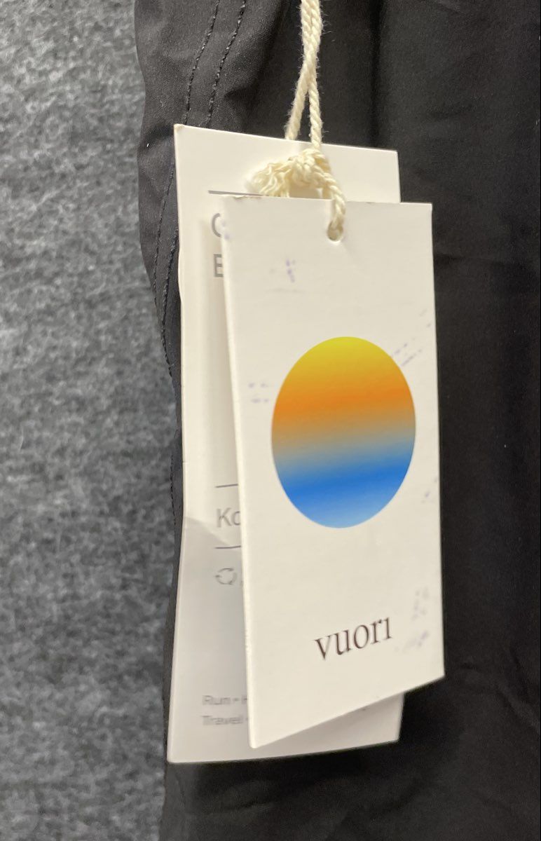 Vuori Men's Black Kore Athletic Run Travel Shorts FCM Logo NWT Size M