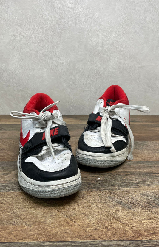 Jordan Legacy 312 Low Chicago White Black Red Youth Sneakers Size 5.5Y