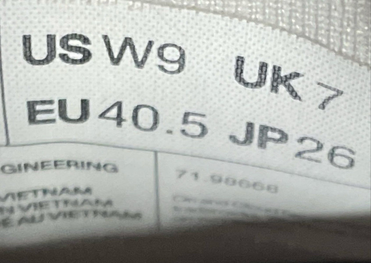 On Cloudflyer 4 Nimbus Cobble Women's Running Shoes Size 9