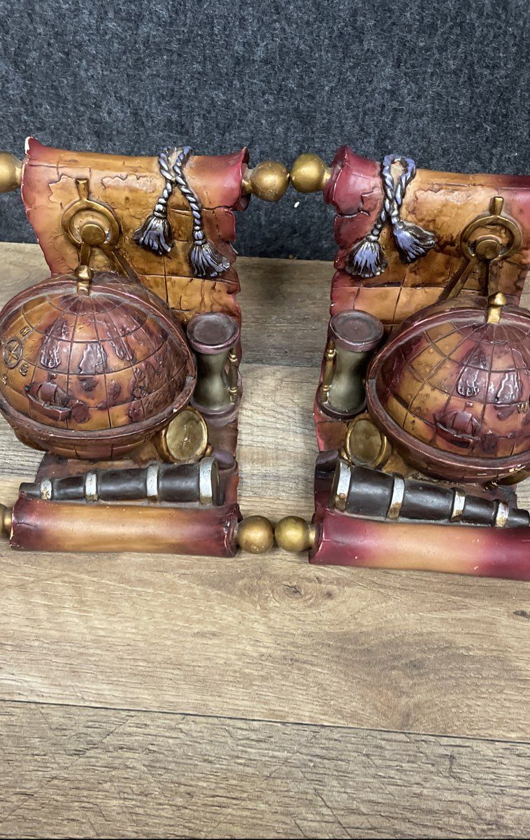Decorative Book Ends