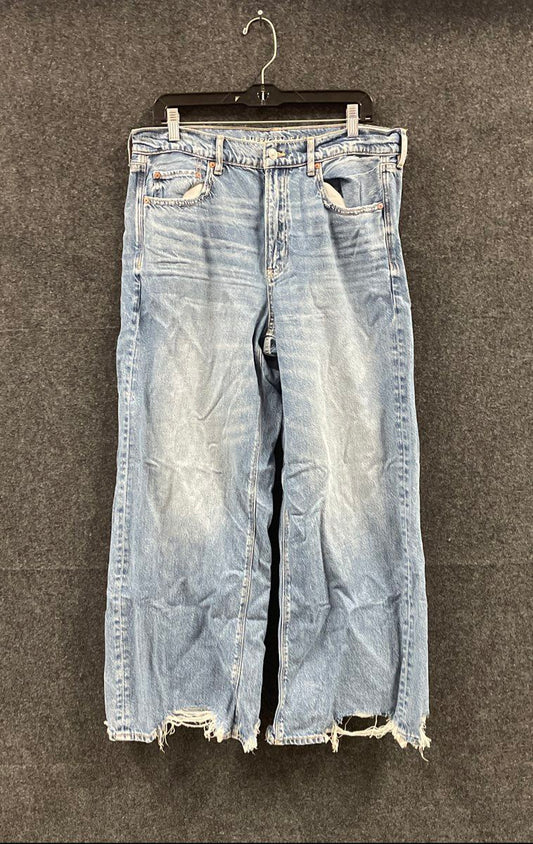 NWT American Eagle Women's Skater Jeans Light Wash High Rise Raw Hem Sz 12 Short