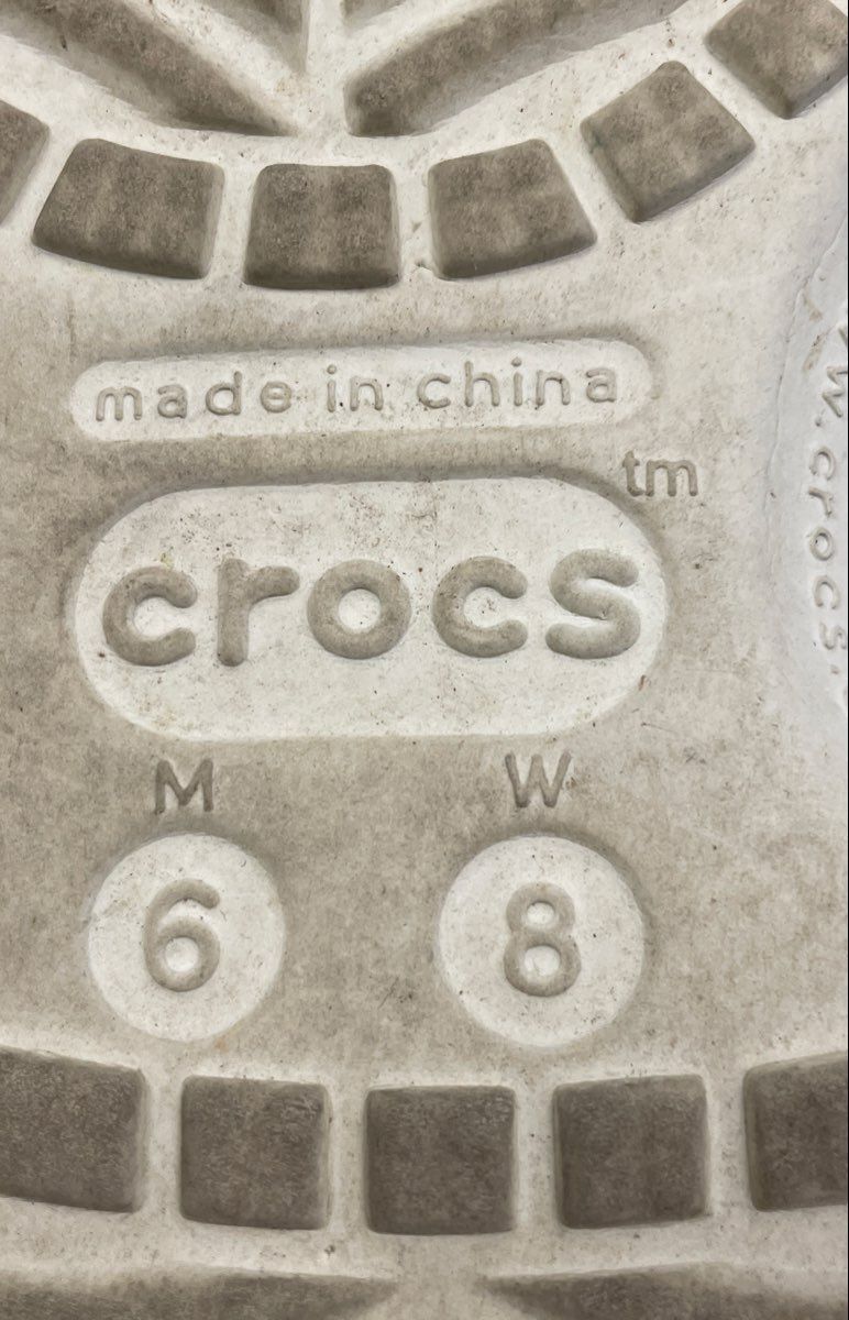 Crocs Classic Clog White Water Friendly Slip On Men's Size 6 Women's Size 8